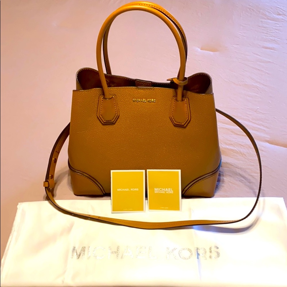 Michael Kors Mercer Gallery Medium Satchel